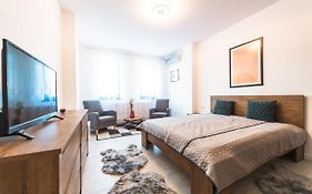 Evra Apartments